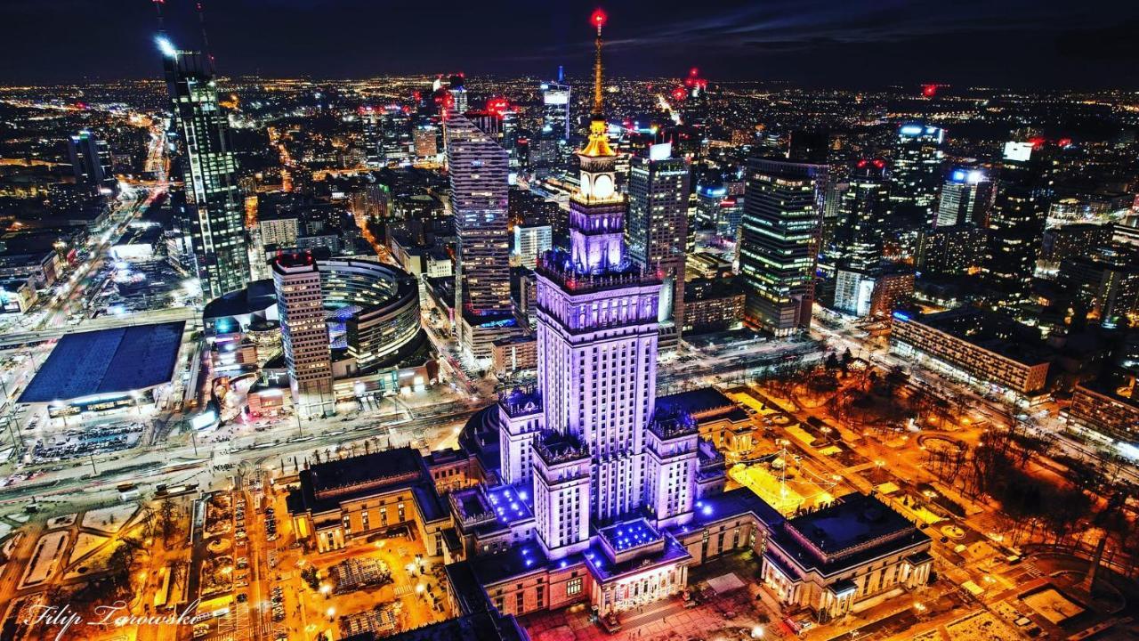 Decor Metro Wifi 300 Mbs 65tv Netflix Hbo Butas Warsaw