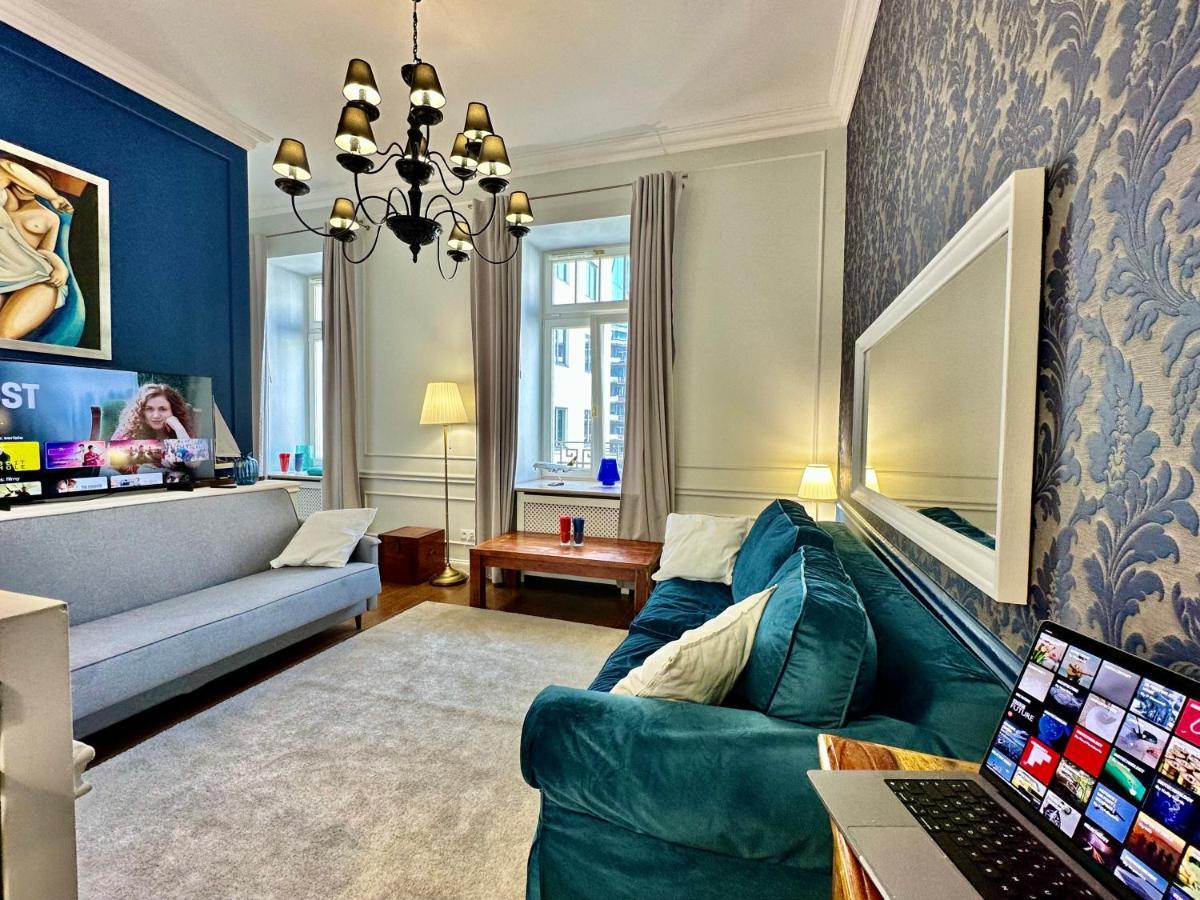 Butas Decor Metro Wifi 300 Mbs 65tv Netflix Hbo *